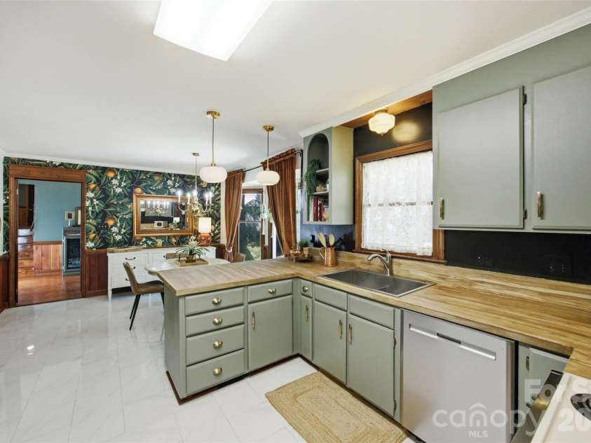 9319 Old Gold Mine Court, Mint Hill, NC 28227.  MLS# CAR4418755, YatesRealty ID 37689. 