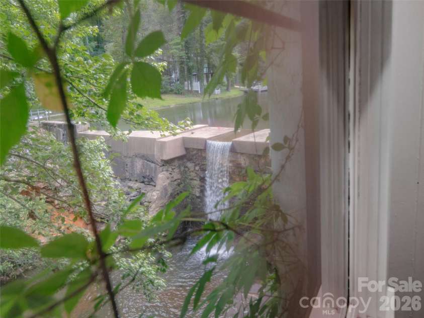 130 Old Mill Road, Flat Rock, NC 28731.  MLS# CAR4344003, YatesRealty ID 3769. 