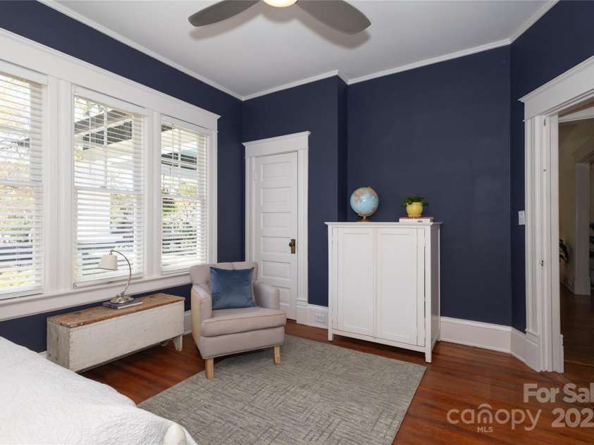 809 Worthington Avenue, Charlotte, NC 28203.  MLS# CAR4230687, YatesRealty ID 3769. 
