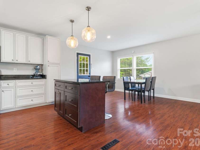 2080 South Point Road, Belmont, NC 28012.  MLS# CAR4404063, YatesRealty ID 37691. 