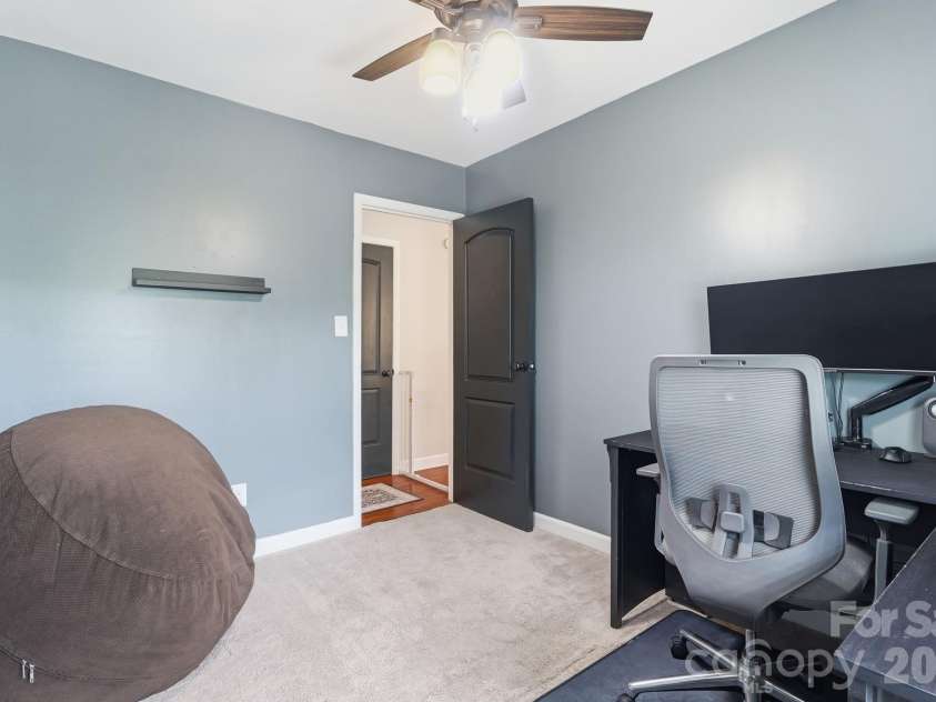 2080 South Point Road, Belmont, NC 28012.  MLS# CAR4404063, YatesRealty ID 37691. 