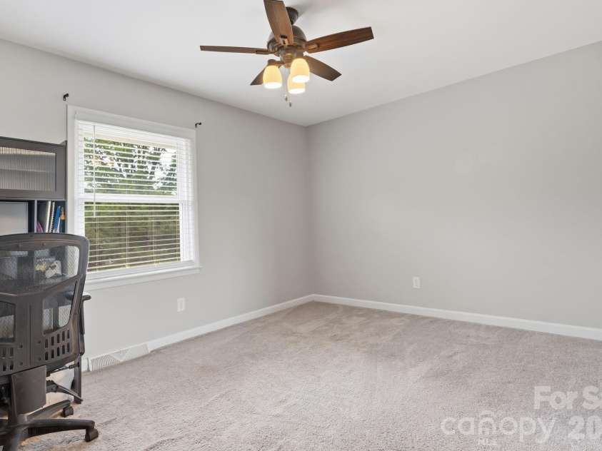 2080 South Point Road, Belmont, NC 28012.  MLS# CAR4404063, YatesRealty ID 37691. 