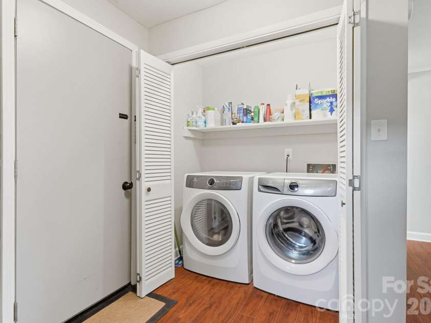 2080 South Point Road, Belmont, NC 28012.  MLS# CAR4404063, YatesRealty ID 37691. 