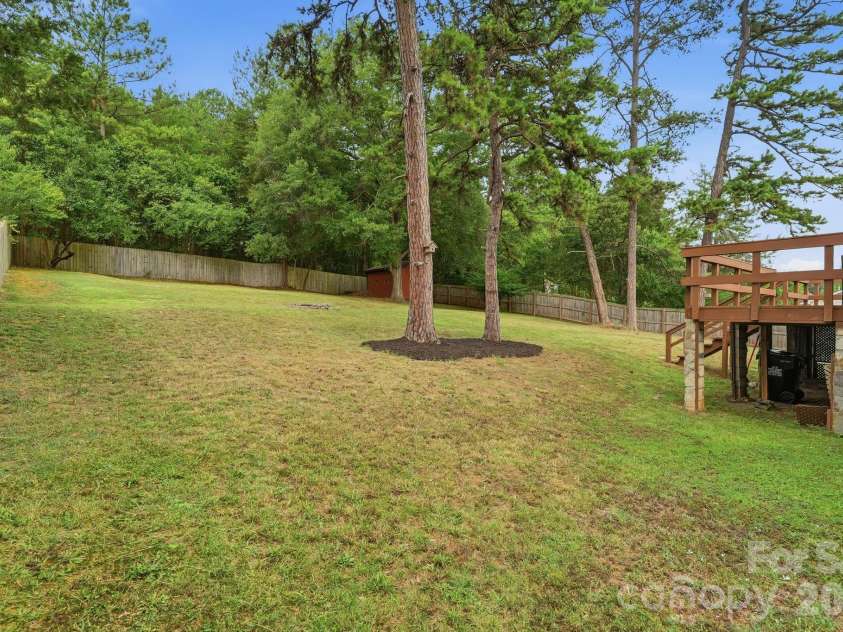 2080 South Point Road, Belmont, NC 28012.  MLS# CAR4404063, YatesRealty ID 37691. 
