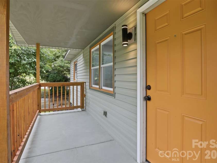 149 Melrose Drive, Concord, NC 28025.  MLS# CAR4402851, YatesRealty ID 37692. 