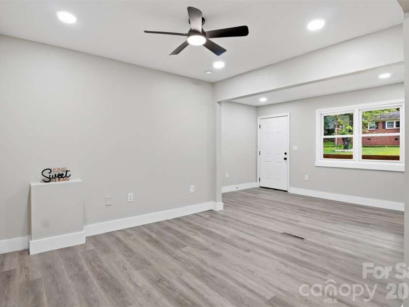149 Melrose Drive, Concord, NC 28025.  MLS# CAR4402851, YatesRealty ID 37692. 