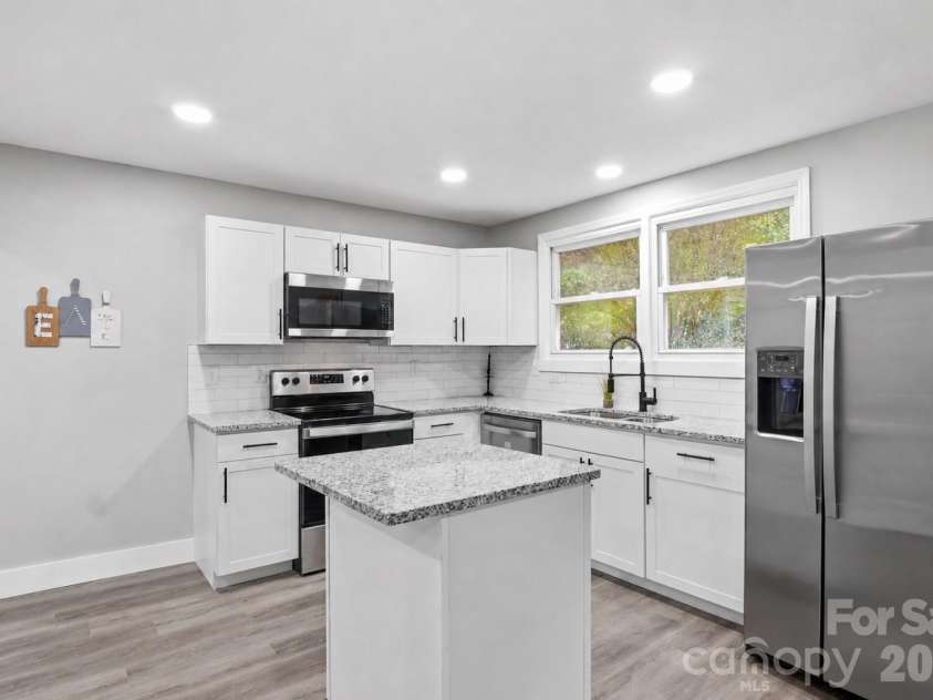 149 Melrose Drive, Concord, NC 28025.  MLS# CAR4402851, YatesRealty ID 37692. 