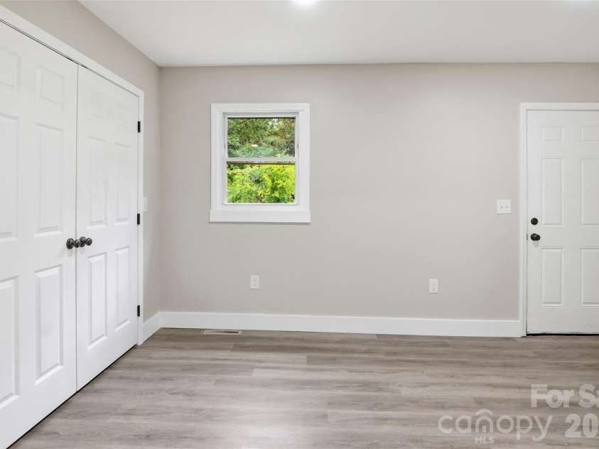 149 Melrose Drive, Concord, NC 28025.  MLS# CAR4402851, YatesRealty ID 37692. 