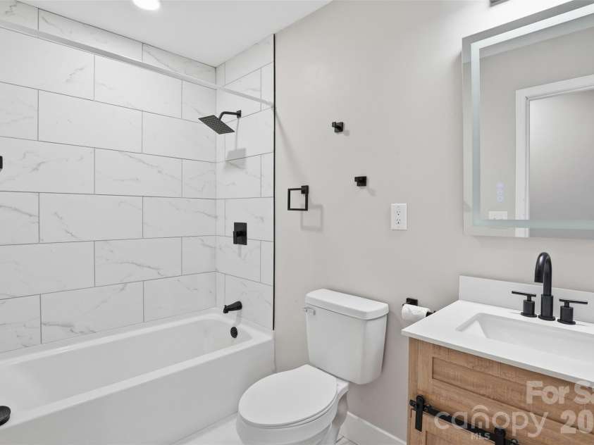 149 Melrose Drive, Concord, NC 28025.  MLS# CAR4402851, YatesRealty ID 37692. 