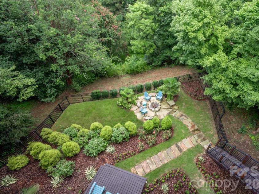 6812 Linkside Court, Charlotte, NC 28277.  MLS# CAR4402893, YatesRealty ID 37693. 