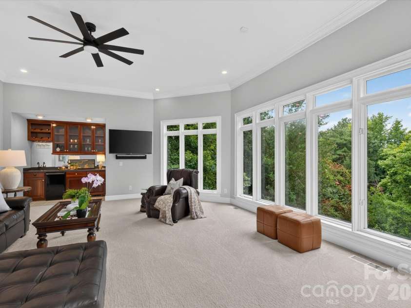 6812 Linkside Court, Charlotte, NC 28277.  MLS# CAR4402893, YatesRealty ID 37693. 