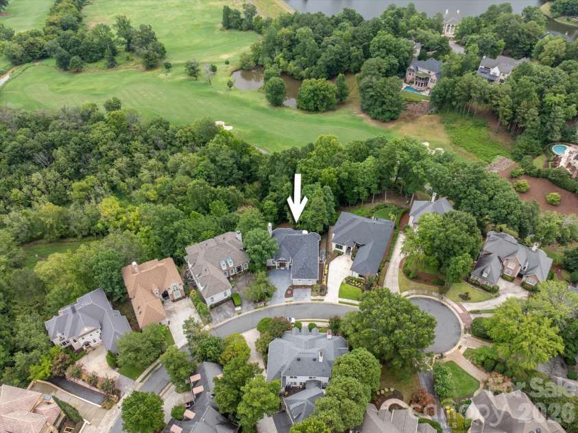 6812 Linkside Court, Charlotte, NC 28277.  MLS# CAR4402893, YatesRealty ID 37693. 
