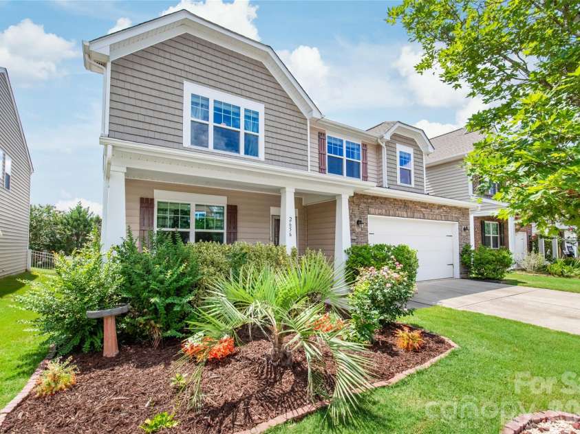 2656 Southern Trace Drive, Waxhaw, NC 28173.  MLS# CAR4399759, YatesRealty ID 37696. 
