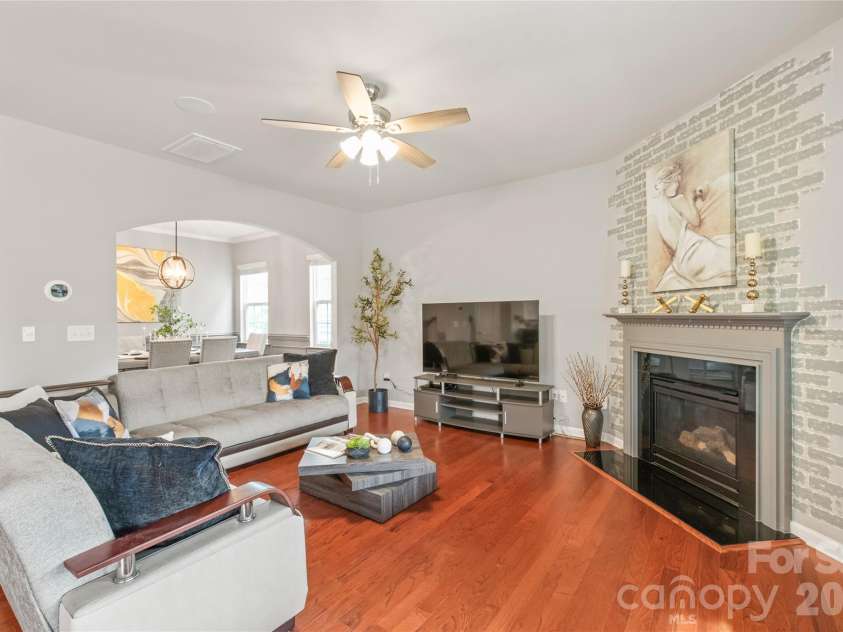 2656 Southern Trace Drive, Waxhaw, NC 28173.  MLS# CAR4399759, YatesRealty ID 37696. 