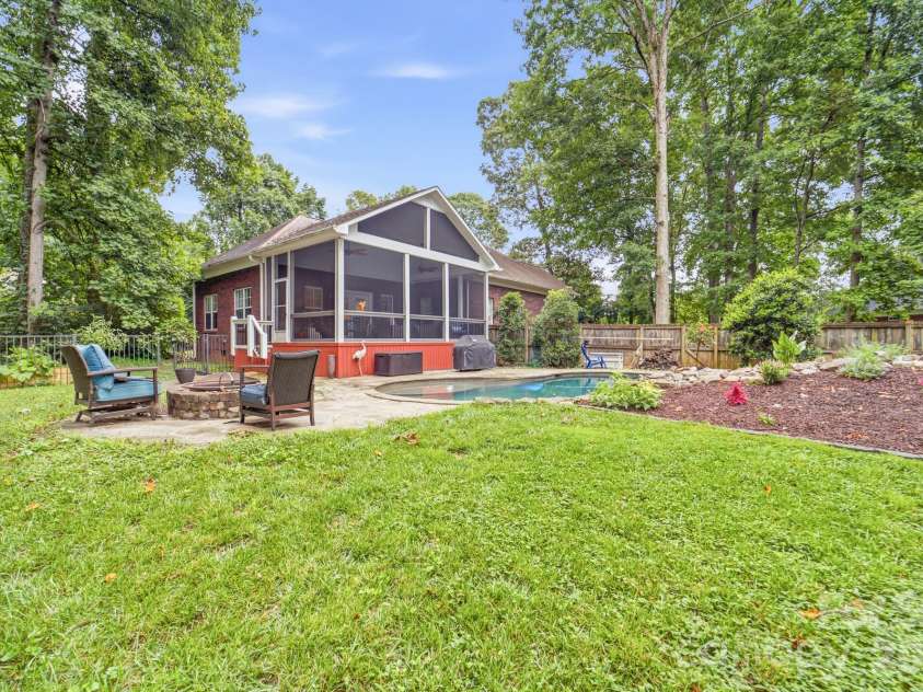 15002 Dexter Lemmond Court, Charlotte, NC 28227.  MLS# CAR4404567, YatesRealty ID 37697. 