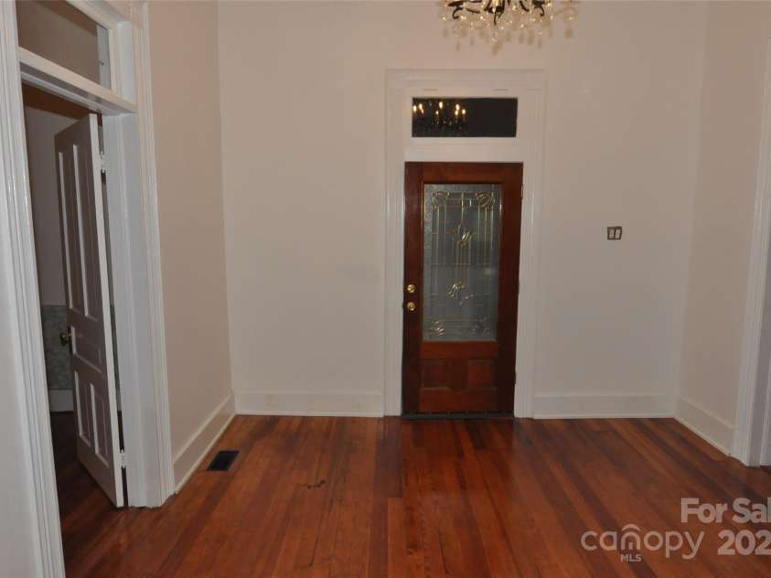 152 Saluda Street, Chester, SC 29706.  MLS# CAR4313339, YatesRealty ID 377. 