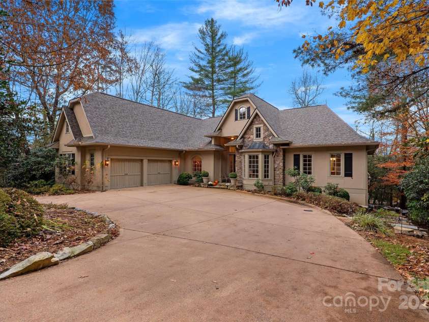 249 Pine Mountain Trail, Brevard, NC 28712.  MLS# CAR4321660, YatesRealty ID 377. 