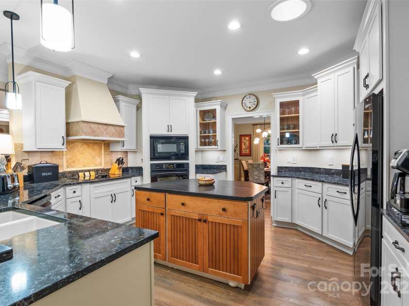 249 Pine Mountain Trail, Brevard, NC 28712.  MLS# CAR4321660, YatesRealty ID 377. 