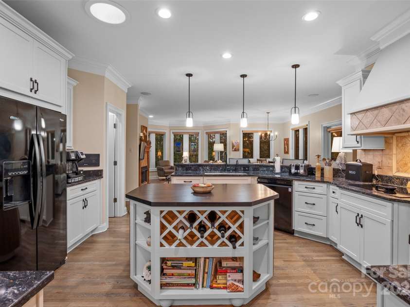 249 Pine Mountain Trail, Brevard, NC 28712.  MLS# CAR4321660, YatesRealty ID 377. 