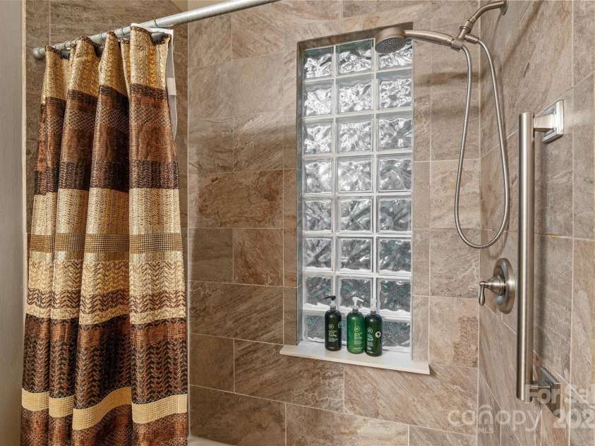 249 Pine Mountain Trail, Brevard, NC 28712.  MLS# CAR4321660, YatesRealty ID 377. 