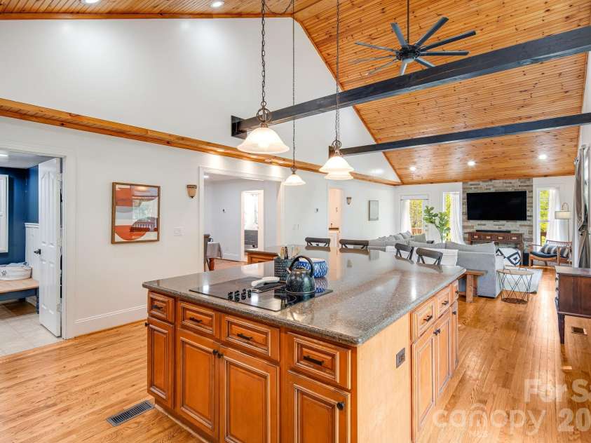 101 McFalls Road, Asheville, NC 28805.  MLS# CAR4254277, YatesRealty ID 3770. 