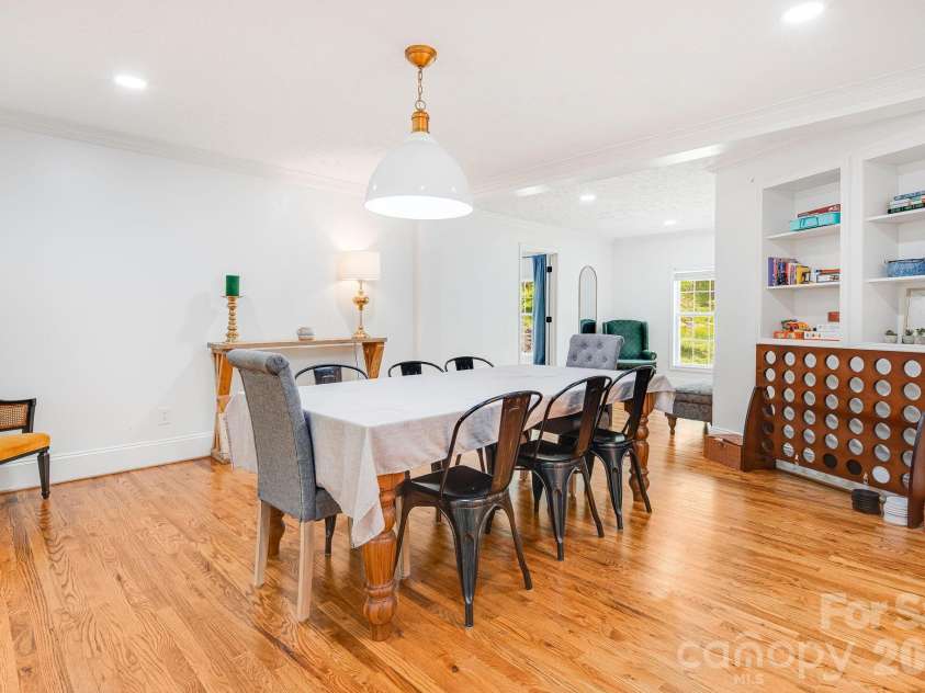 101 McFalls Road, Asheville, NC 28805.  MLS# CAR4254277, YatesRealty ID 3770. Dining Room with built-ins