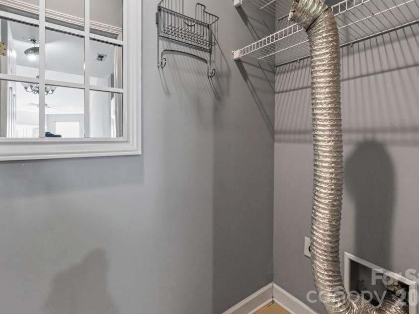 797 Peninsula Drive, Davidson, NC 28036.  MLS# CAR4403741, YatesRealty ID 37700. 
