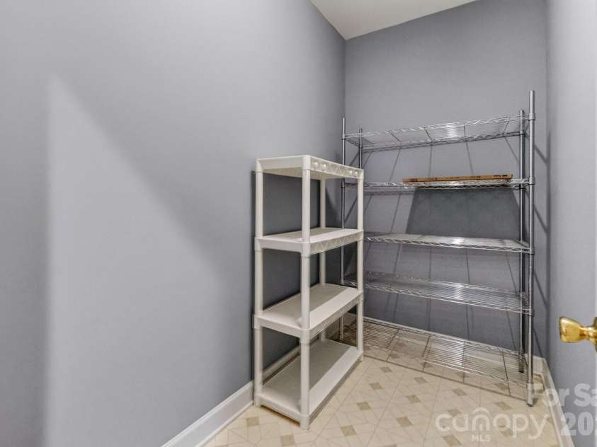 797 Peninsula Drive, Davidson, NC 28036.  MLS# CAR4403741, YatesRealty ID 37700. Storage closet