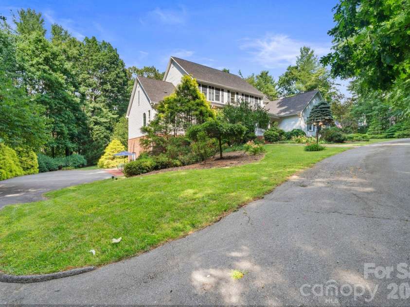 107 Windsong Drive Extension, Fairview, NC 28730.  MLS# CAR4395171, YatesRealty ID 37701. 