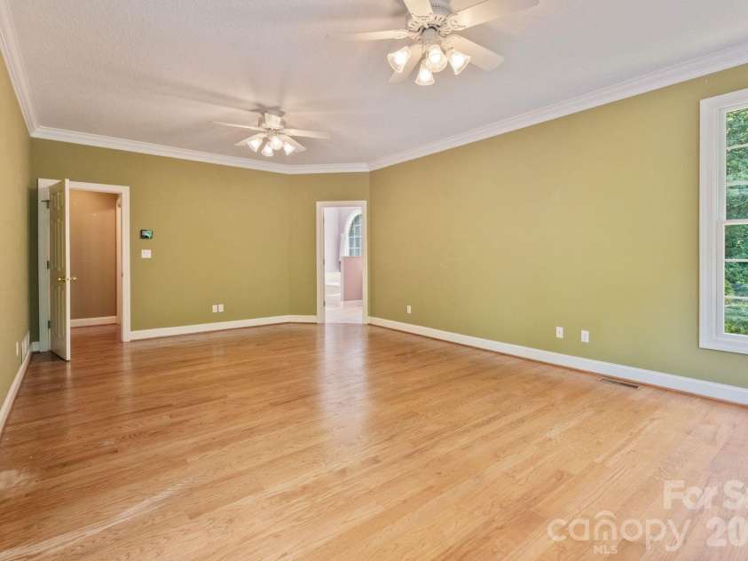107 Windsong Drive Extension, Fairview, NC 28730.  MLS# CAR4395171, YatesRealty ID 37701. 