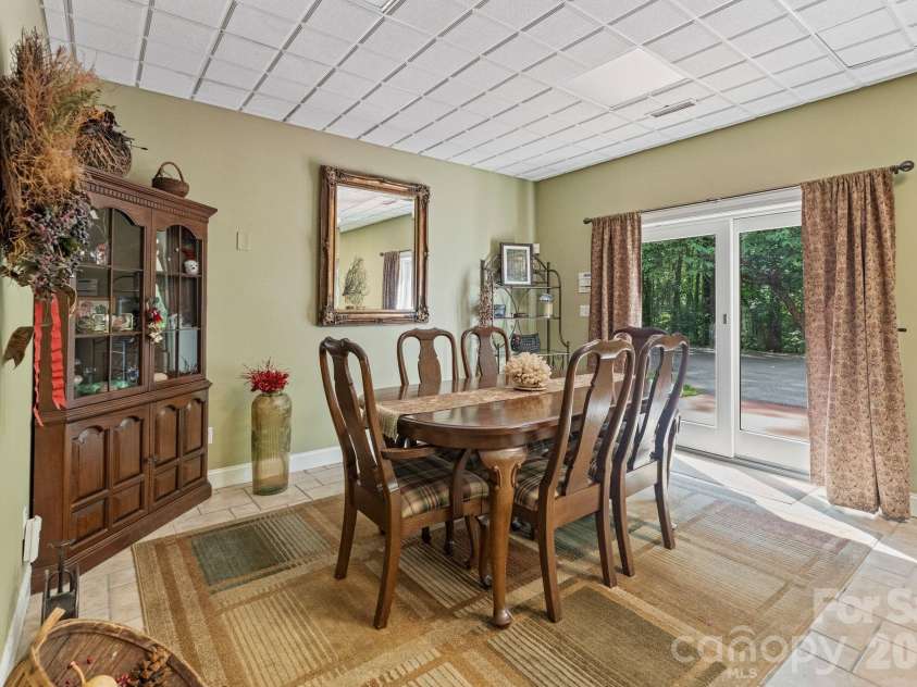 107 Windsong Drive Extension, Fairview, NC 28730.  MLS# CAR4395171, YatesRealty ID 37701. 