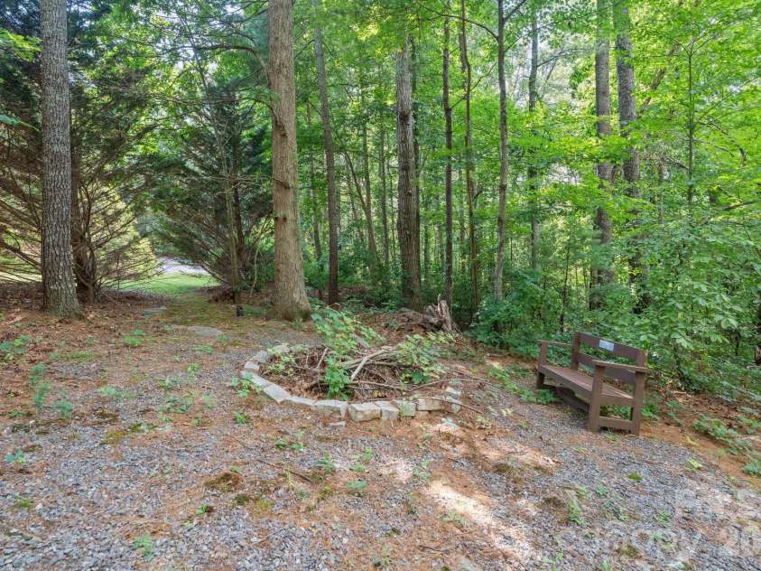 107 Windsong Extension, Fairview, NC 28730.  MLS# CAR4395171, YatesRealty ID 37701. 