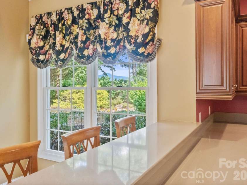 107 Windsong Extension, Fairview, NC 28730.  MLS# CAR4395171, YatesRealty ID 37701. 