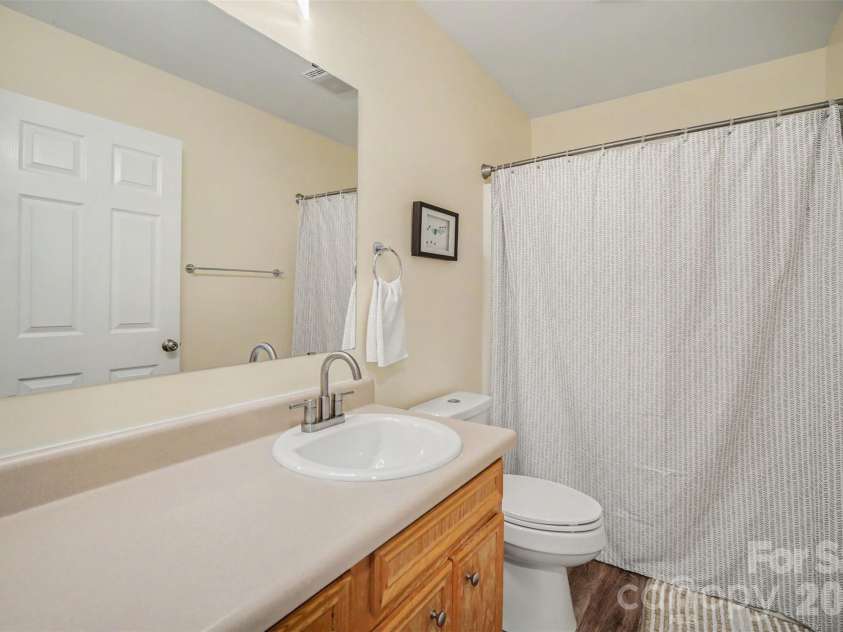 137 Chambwood Lane, Shelby, NC 28152.  MLS# CAR4400960, YatesRealty ID 37705. 2nd Full Bathroom