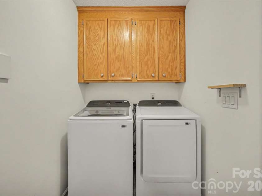 137 Chambwood Lane, Shelby, NC 28152.  MLS# CAR4400960, YatesRealty ID 37705. Laundry Room