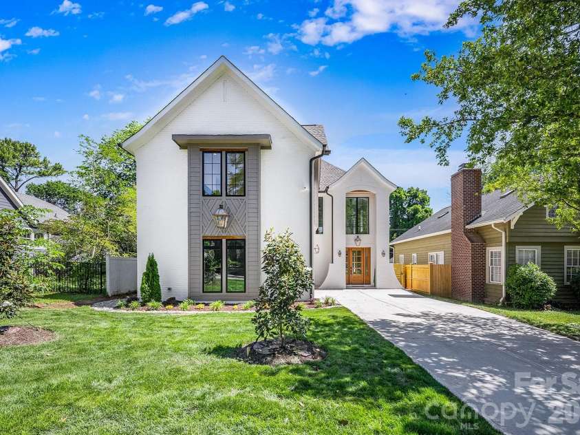 2541 Shenandoah Avenue, Charlotte, NC 28205.  MLS# CAR4372508, YatesRealty ID 37708. 