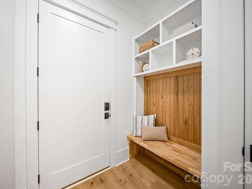 2541 Shenandoah Avenue, Charlotte, NC 28205.  MLS# CAR4372508, YatesRealty ID 37708. 