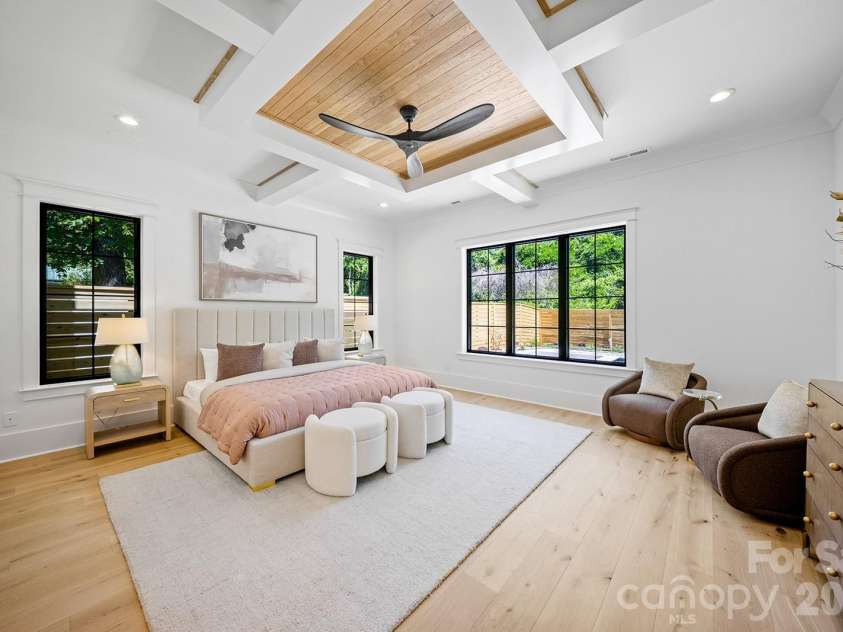 2541 Shenandoah Avenue, Charlotte, NC 28205.  MLS# CAR4372508, YatesRealty ID 37708. 