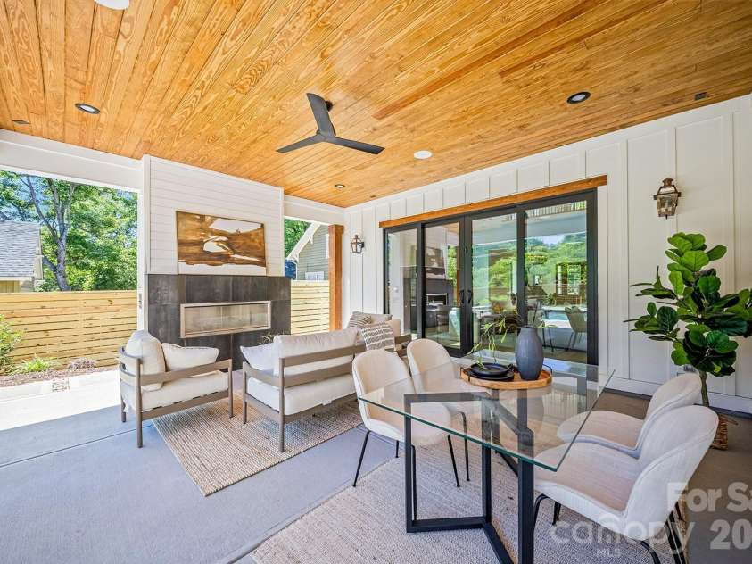 2541 Shenandoah Avenue, Charlotte, NC 28205.  MLS# CAR4372508, YatesRealty ID 37708. 