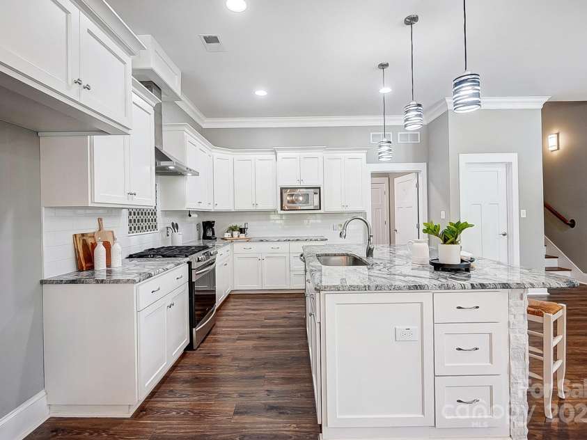 125 Arrow Point Lane, Davidson, NC 28036.  MLS# CAR4229084, YatesRealty ID 3771. 