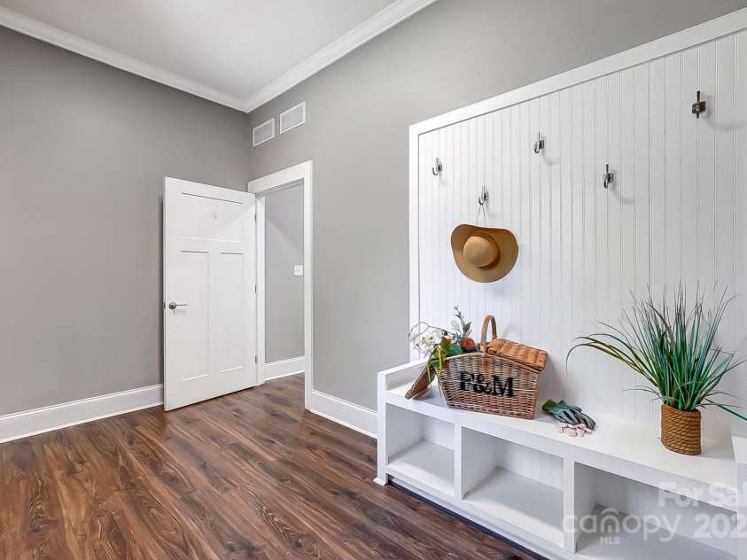125 Arrow Point Lane, Davidson, NC 28036.  MLS# CAR4229084, YatesRealty ID 3771. 