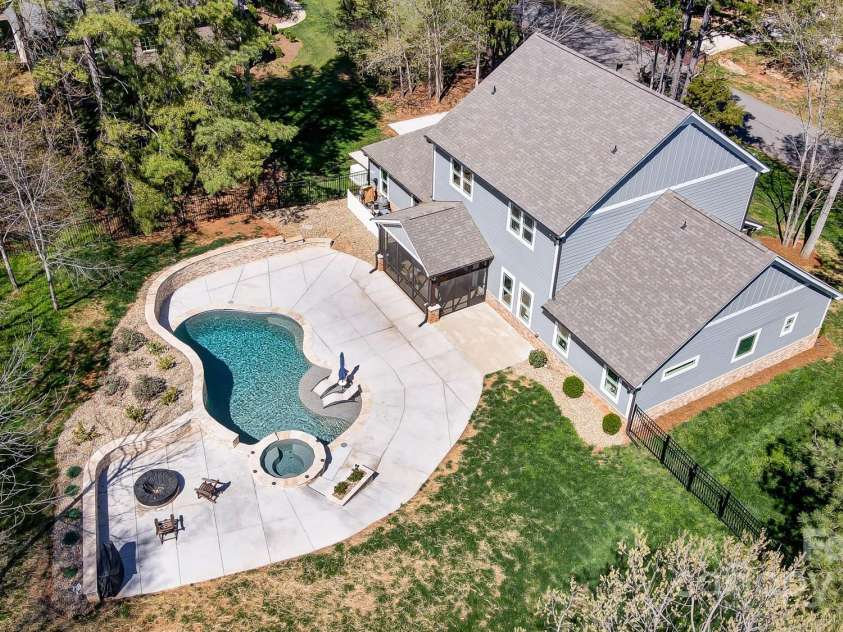125 Arrow Point Lane, Davidson, NC 28036.  MLS# CAR4229084, YatesRealty ID 3771. 