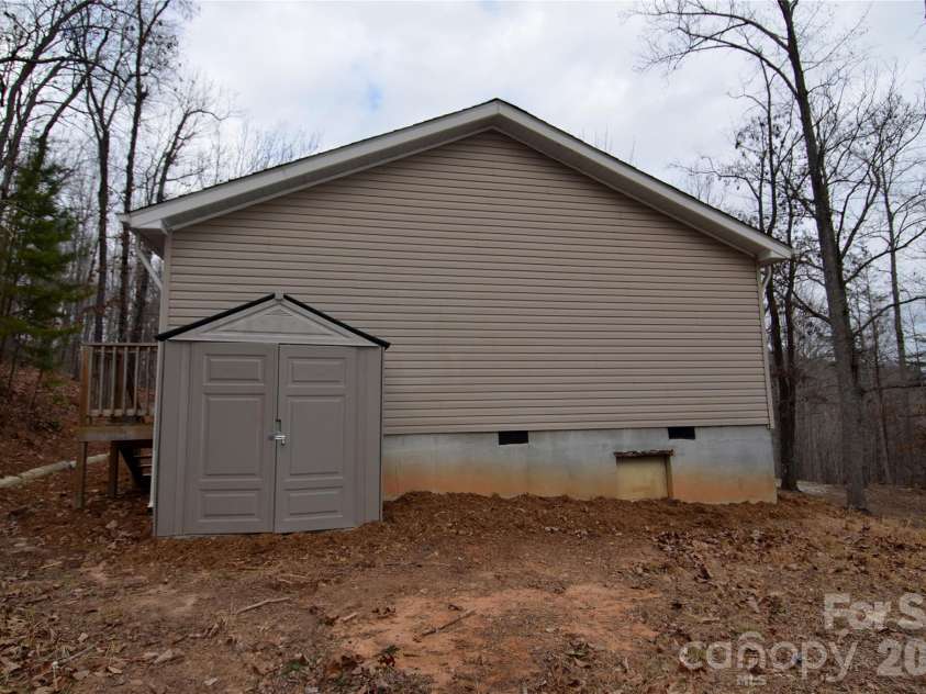 73 Walton Place Drive, Nebo, NC 28761.  MLS# CAR4340225, YatesRealty ID 3771. 