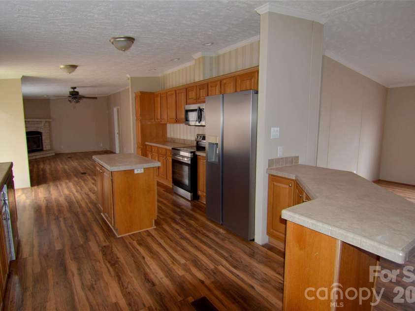 73 Walton Place Drive, Nebo, NC 28761.  MLS# CAR4340225, YatesRealty ID 3771. Kitchen