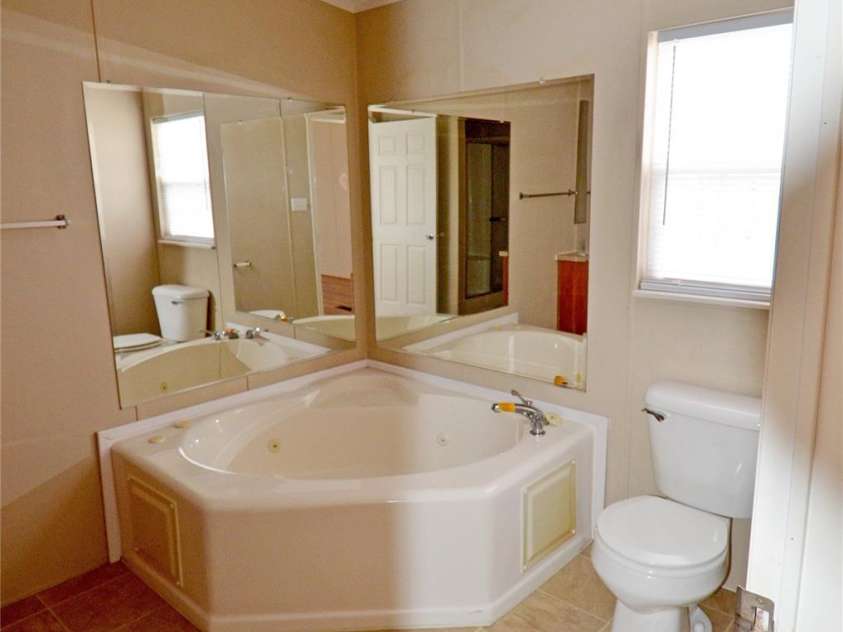 73 Walton Place Drive, Nebo, NC 28761.  MLS# CAR4340225, YatesRealty ID 3771. Primary bath