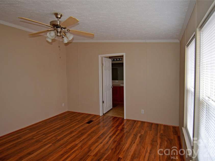 73 Walton Place Drive, Nebo, NC 28761.  MLS# CAR4340225, YatesRealty ID 3771. Primary BR