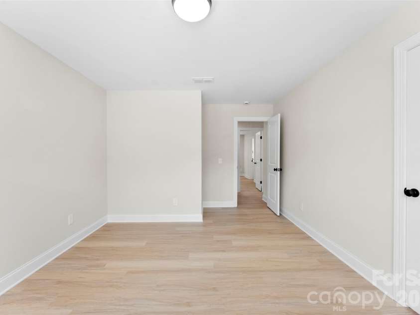 2100 Congress Court, Kannapolis, NC 28083.  MLS# CAR4386599, YatesRealty ID 37710. 
