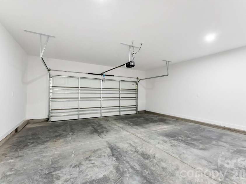 2100 Congress Court, Kannapolis, NC 28083.  MLS# CAR4386599, YatesRealty ID 37710. 
