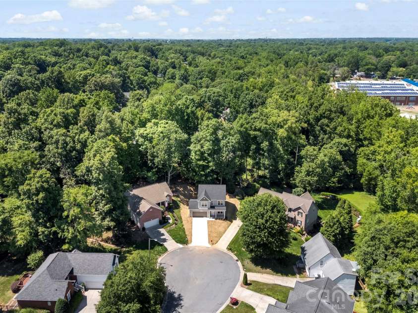 2100 Congress Court, Kannapolis, NC 28083.  MLS# CAR4386599, YatesRealty ID 37710. 