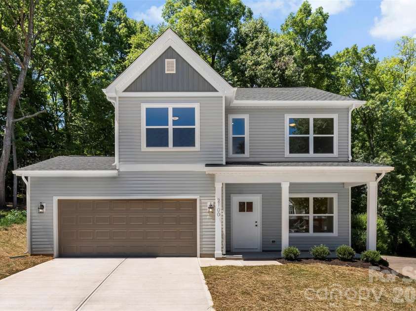 2100 Congress Court, Kannapolis, NC 28083.  MLS# CAR4386599, YatesRealty ID 37710. 